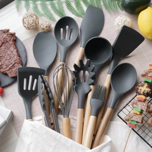 Set 12 Utensili Cucina Silicone Antiaderente con Manico in Legno - immagine 3