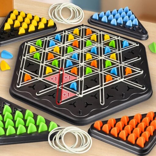 Scacchiera Triangolare a Catena - Sfida Strategica per Tutte le Età - immagine 2